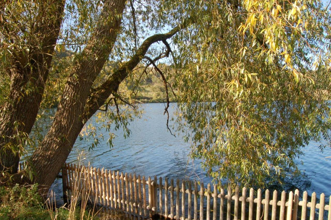Hotel-Ferienwohnungen Cafe Maarblick Schalkenmehren Dış mekan fotoğraf