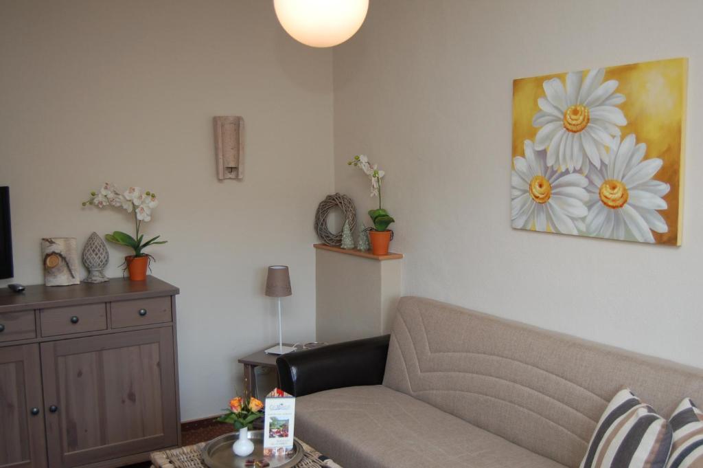Hotel-Ferienwohnungen Cafe Maarblick Schalkenmehren Oda fotoğraf