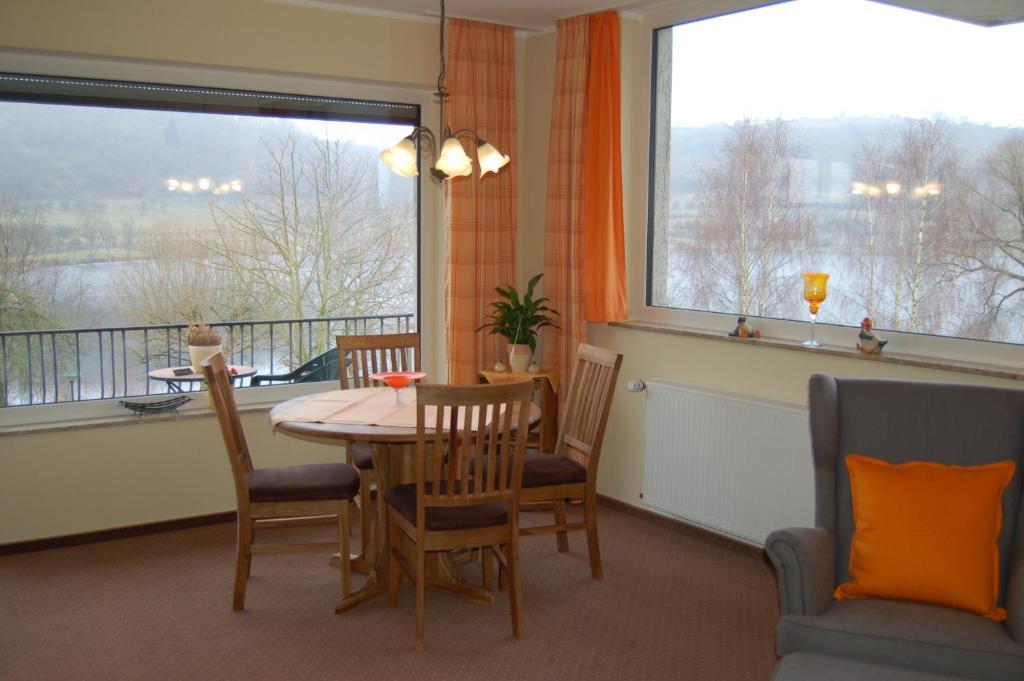 Hotel-Ferienwohnungen Cafe Maarblick Schalkenmehren Oda fotoğraf